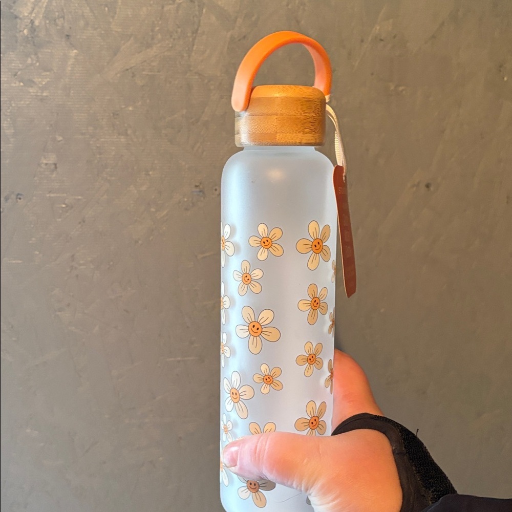 Grow with the flow glass water bottle. NWT. - Picture 4 of 4